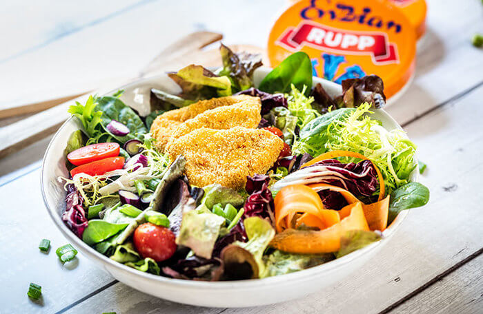 Salat mit Kartoffel-Kürbis-Ecken | Rupp