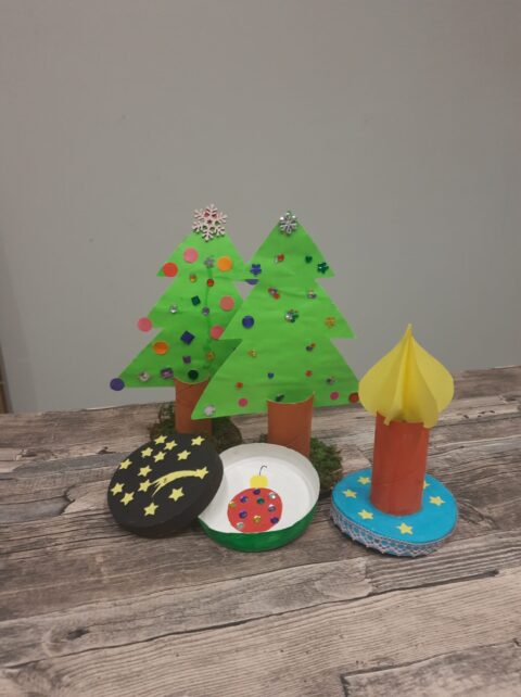 Rupp_Basteln zur Adventszeit_Baum und Kerze